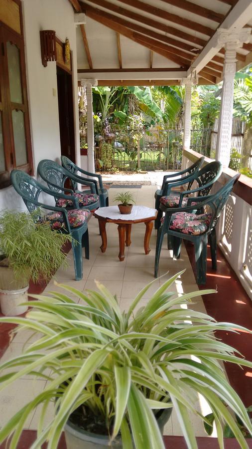 Gem Villa เวลิกามา ภายนอก รูปภาพ